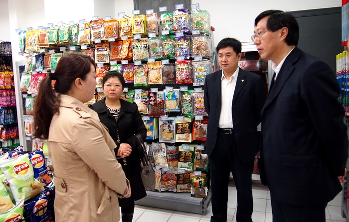 楊艷菁總經(jīng)理介紹超市貨品供應(yīng)鏈