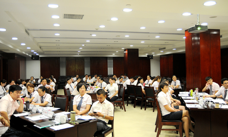 華億國(guó)際中高層管理人員參加培訓(xùn)